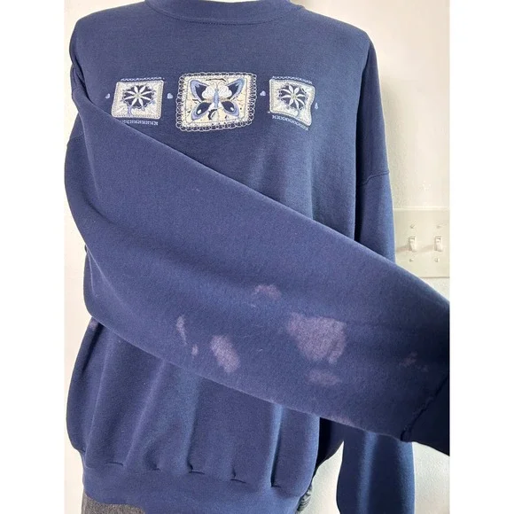 Vintage 90's Butterfly Floral Embroidered Crewneck Sweatshirt XL Distressed - Picture 3 of 6